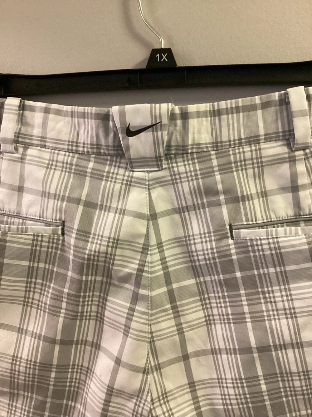 Nike Golf Men’s Dri-FIT Plaid Golf Shorts Gray White Size 36